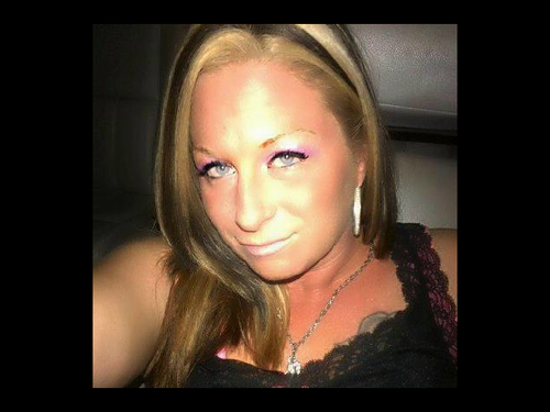 I feel the urge 2 express my originality, individuality, & SHiNE wit my own uniqueness. Don't kno which way 2 go? ƒôLLõW Me as I ƒôLLõW Christ
