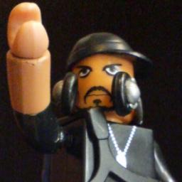 Bmaru2's profile picture. やぁ、YouTubeの「ひげスタチャンネル」でヒゲ文化の追求 ・ヒゲ造形&デザインの指導活動してるヒゲのスペシャリストです。店は横浜の路地裏Bコレクター。あなたのヒゲがお金に見えます。
ヒゲのお仕事(イベント・取材)のご依頼はお気軽に私まで!