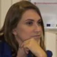 Mama van 2, W-Vl. Gentse die in Brussel werkt, communicatieambtenaar @FODWerk, alle tweets zijn persoonlijk. RT is niet noodzakelijk = mijn mening.