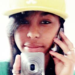 , faz a tua cara deixa que eu faço a minha (...) ♪ ' ~
- @SouljaBoy s2