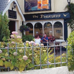 A cosy & friendly restaurant & pub with the best of each season's produce.