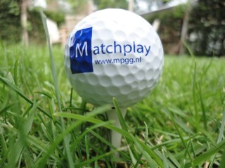 Dé groothandel voor al uw golfwedstrijdprijzen en luxe relatiegeschenken