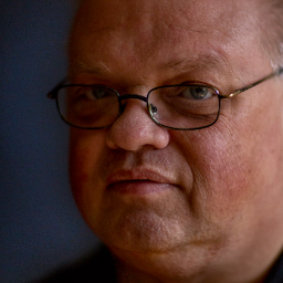 jansaell's profile picture. Male Linux guru living in Stockholm, Sweden