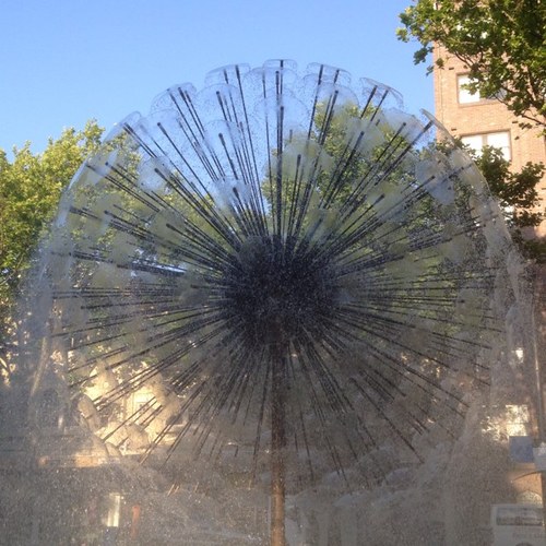 Kings Cross Market, by the fountain, Fitzroy Gardens, 
Saturday for farmers market Fresh flowers, organic food etc, 
Sunday for Bric-a-brac
RAIN, HAIL OR SHINE
