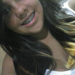 • Me dissérαm que quαnto mαior o sonho , mαioor o tombo³ .
Mααs perαii . Quem disse que eu tenho medo de cαir ? ;)