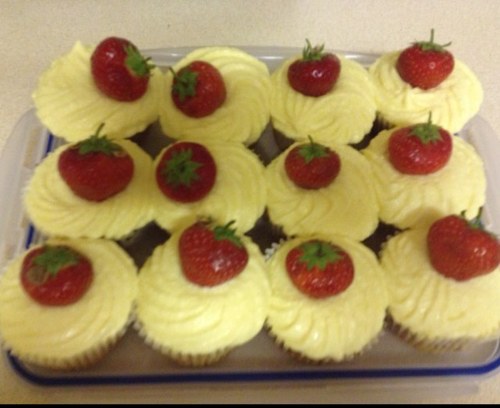 theappletree's profile picture. Passionate about baking, cakes made to order!