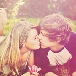ik post herkenbare emoties ~ 14 ~ opgericht: 26-10-12'♥~contact: emotietweetzz@gmail.com ~ mijn followknop heeft jeuk wil je er ff aan krabben, alvast bedankt♥