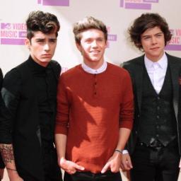 100% One Direction Support ! NOH8 pleaze ♥  ♥ ♪