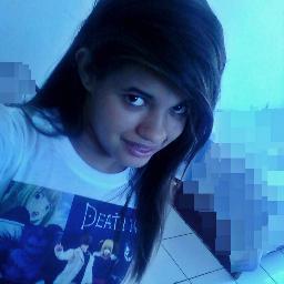 Meu nome e não interessa minha idade não importa . O meu mundo e obscuro não tenho amigos Odeio , qualquer tipo de musica a não ser Rock Roll e o twitte pra mim
