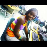 Robneisha Stephens (@robneishas) Twitter profile photo