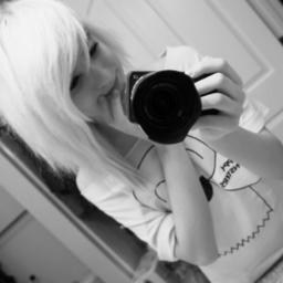 SenhoraObscuroo's profile picture. comi minha bio.....