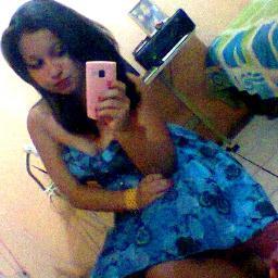Oq αdiαntα eu dizer oque eu penso de mim
se cαdα um tem suα opiniαo?
Sou muito Romantica, Fato # rsrs' .. sensivel.. amorosa.. meiga è oq dizem por ai :p bjoo
