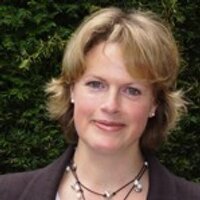 Caroline Hopkins (@lovepresenting2) 's Twitter Profile