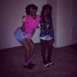 . ♡ ' follow me on , instagram @suck_ondat_glock im Erica Bestfriend :) ' im my bestfrienddd Keeper ♥ na Follow Me ! (: