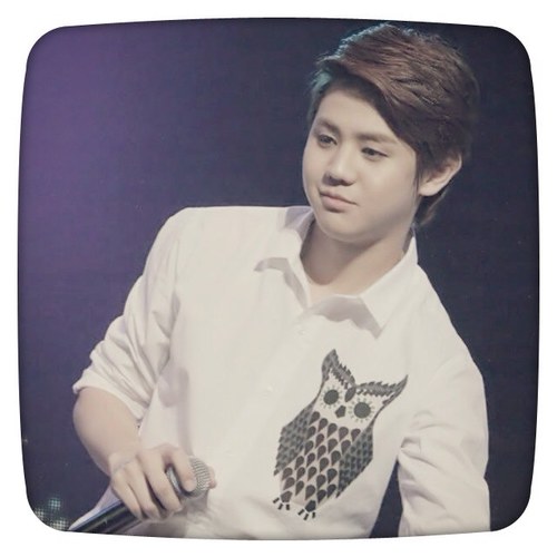 `#supportfam°181012 ; 안녕! 비스트 양요섭입니다♡. (fakeacc) อาจจะเกรียนไปหน่อย.. ไม่ฟอลก็คุยได้แต่ถ้าฟอลก็ดีนะครับ ㅋ ปย๊ง! #jUstbotnotreal` @helloimys / @itzmeys