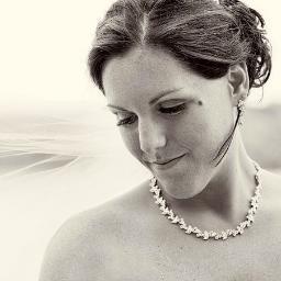 KateLWalsh's profile picture. Let the wit wash over you.