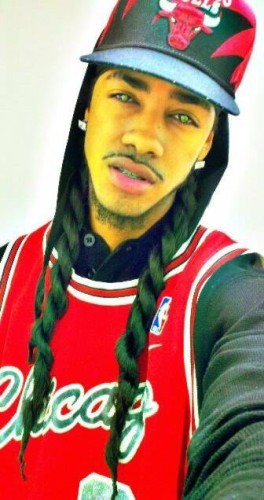 wassup ppl dis ur boy  jayshawn i forgot my paasword to my other page.followe me & i follower back.. im single.lookin