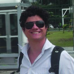 Poeta carioca, autor do livro Letratorta, da Navilouca Livros. Meu segundo livro, De mochila e estrada, vem aí, em novembro!