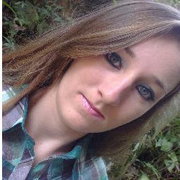 RafaelaSchmidt3's profile picture. Eu não te deixaria por uma aventura a toa
E nem te trocaria por qualquer outra pessoa
Só pra matar a vontade, o crime não compensa

Garotas inocentes não merece