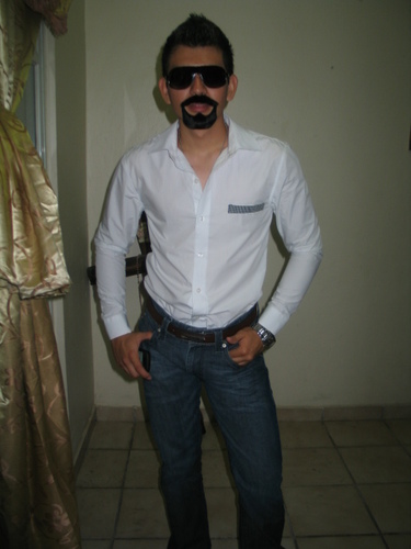 Emprendedor, estudiante de Ingenieria En Gestion Empresarial, negocio  en compra y venta de vehiculos full contact fighter...