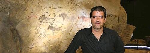 araziko zuzendaria, zarauztarra, ondare kulturalen komunikatzailea. Director de Arazi, gestor cultural y ultimamente y en especial del arte rupestre