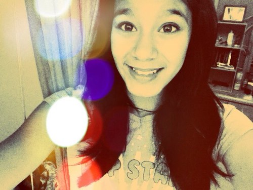 Hi, Follow me & ill follow back;).