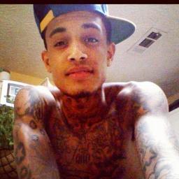 Im FUCKING AWESOME! Born And Raised In #DADECounty #504 $$$ ---- #ThatsEveryday Follow @_BossyLilBitch