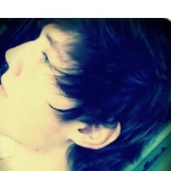 segue !?
16 anos , Catarinense, Skatista http://t.co/GEsLpoZ4 , Peergunta lá :33