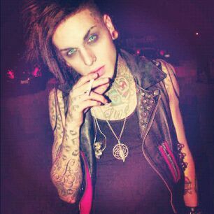 I just thought Jayy's amazing work of art (aka his tats) should be recognized and given a twitter I run @alli_loves_SGTC