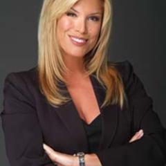 Helping women entrepreneurs empower themselves, keep abreast of the most up-to-the-second marketing trends, and take their businesses to a whole new level