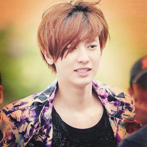 EXO Chanyeol bot .