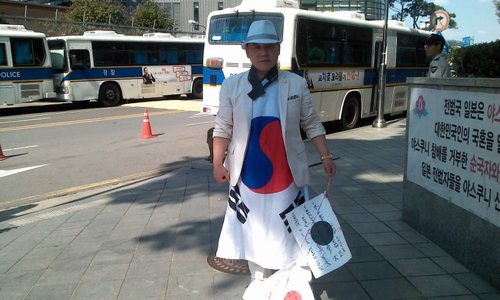 말로 애국하지마라 .사람은속일수있었도 역사는 속일수없다