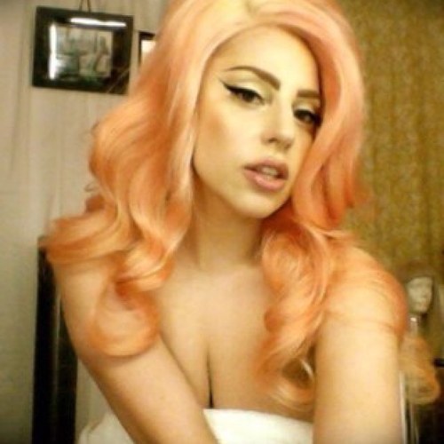 Latest news and updates for Lady Gaga fans in Kuwait. Lady gaga kuwait, this is the manifesto of mother monster in KUWAIT!