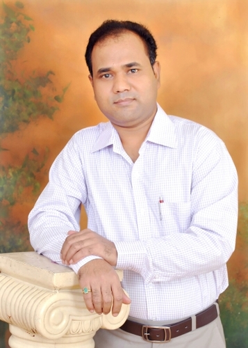 From Coochbehar, West Bengal. Living in Delhi, Indian Citizen. Tweets are personal views. RTs are not endorsement.