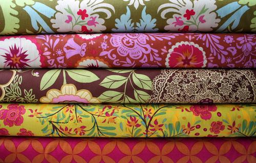 The Fabric Farm is a lovely online fabric shop offering the most gorgeous fabrics available at discount prices all from my home on beautiful Cape Cod, MA ;)