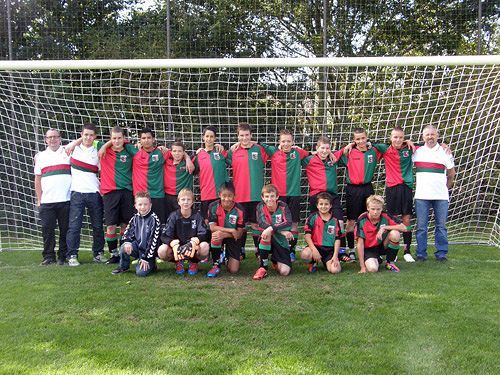 Mohamed A, Delano B, Julian B, Giovanni D, Sem D, Faisal F, Damian P, Jan R , Stephan V, Richie Y, Ricardo V. Youri VDW. Coa, Ron B,Train: Gert D, Vl, Jordy V.