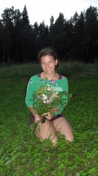 alice_lpis's profile picture. A mulher, sem pôr o pé faz pegada.