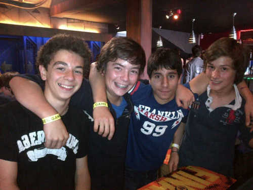 Oscariiiito's profile picture. Collège collège collège collège vacance collège ...