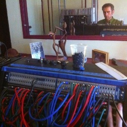 Recordist, sometimes musician, writer for @TapeOpMag, technologist at @AuthorsGuild, dormant record label head (Wodger).