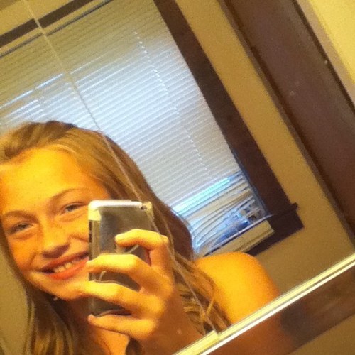 amaZayn_hotty's profile picture. My name is isabelle west....I live in bethel,ohio!!!!!Im in 6th grade i love school my friends and sports!!!!Zayn and Harry are my favorite from one direction