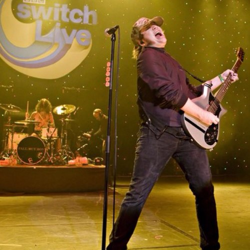 FOBxLyrics's profile picture. #falloutboy #poppunk #goodmusic #lyrics