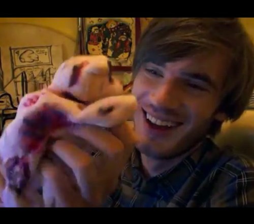 hobalubi14's profile picture. Deadmau5 is my life. Skrillex is also cool. I love Pewdiepie, The Yogscast, Tobuscus, and Smosh. I like My little Pony & Pokemon. My fav game is MC. I'm a girl.