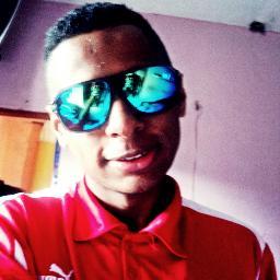 #DeusEmPrimeiroLugar  DonoDaMusica #VemComAQuadrilha #VidaDeBacana entre outras ! #Face http://t.co/S7N0oQtTxs  É #Noiix !
