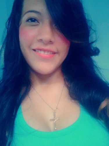 Oi gente, sou uma menina muito legaal e feliz, curto funk, adoro ouvir música e dançar, sou amiga, amo minha família e acima  de tudo DEUS. Enfim me sigam?