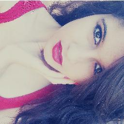Aquelaa quee tentaa seer feliz coom o pouco que teem ;)
Facebook:http://t.co/XWaVrI4VVT