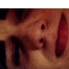 Sigo quem me segue ;)
Cancerino, hetero, santista. 
Segue e conheça mais.