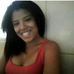 oi sou Natália tenho 17 anos e sou feliz