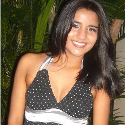 Quando eu olho nos seus olhos eu percebo que eu posso passar a vida inteira ao seu lado ^^'