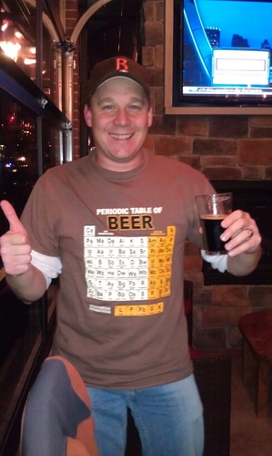 Financial Professional by day, hockey,football,baseball fan, OTF'er, runner, craft beer & whisk(e)y drinker, foodie, live music & comedy fan by night.