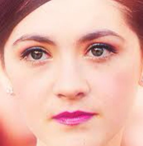 Behind all my pretty, im a bad, bad girl. ;) (THG RP) #Single